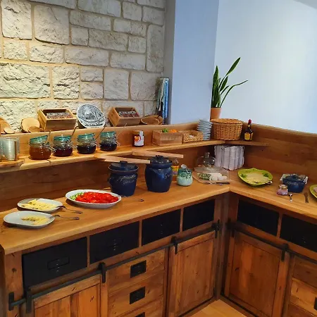 Gurkenscheune - Fruehstueckspension لوبنو