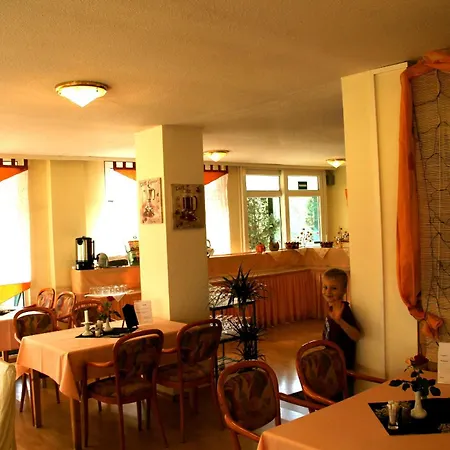 Bed & Breakfast Die Gurkenscheune - Fruehstueckspension Luebbenau